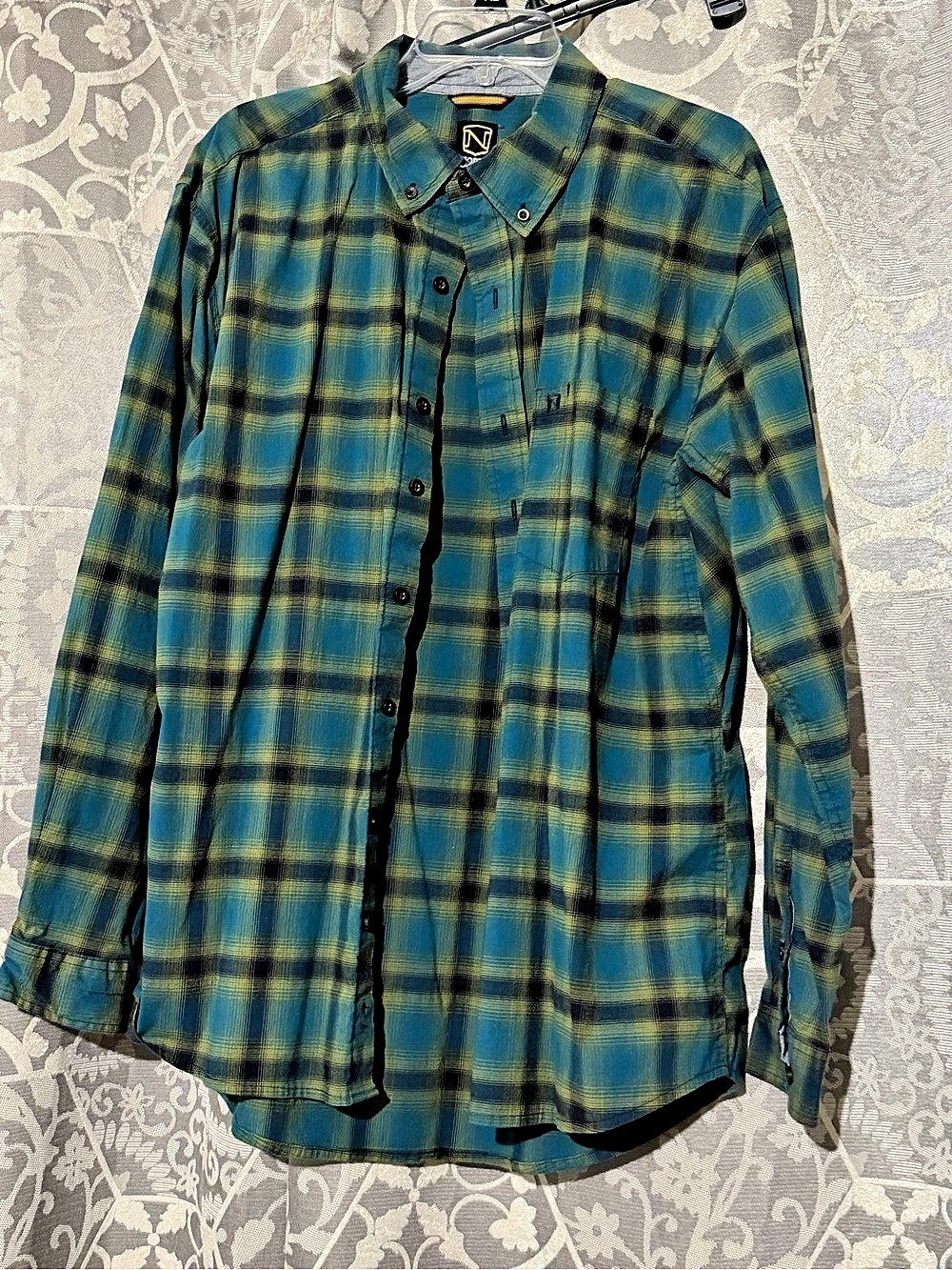 Noble Outfitters Men's Plaid Button Down Shirt XL Like New